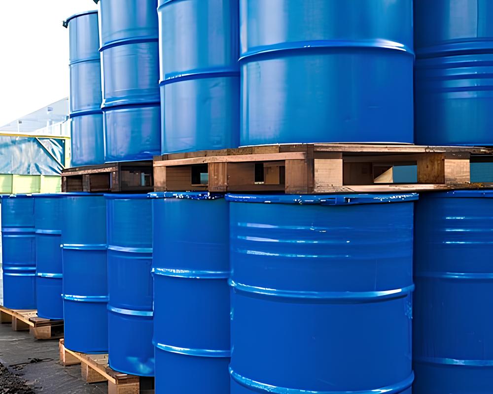 Read more about the article Çemberli Sac Varil ve IBC Tank Farkı: Varil-IBC Tankı