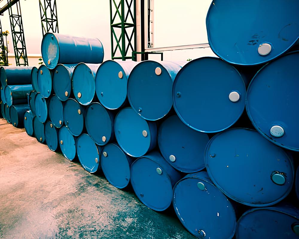 Read more about the article Tapalı Sac Varil ve IBC Tank Farkı: Varil-IBC Tankı