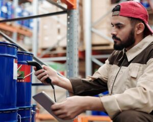 Read more about the article Tapalı Sac Varil: Metal Ambalajın Güvenilir Adresi